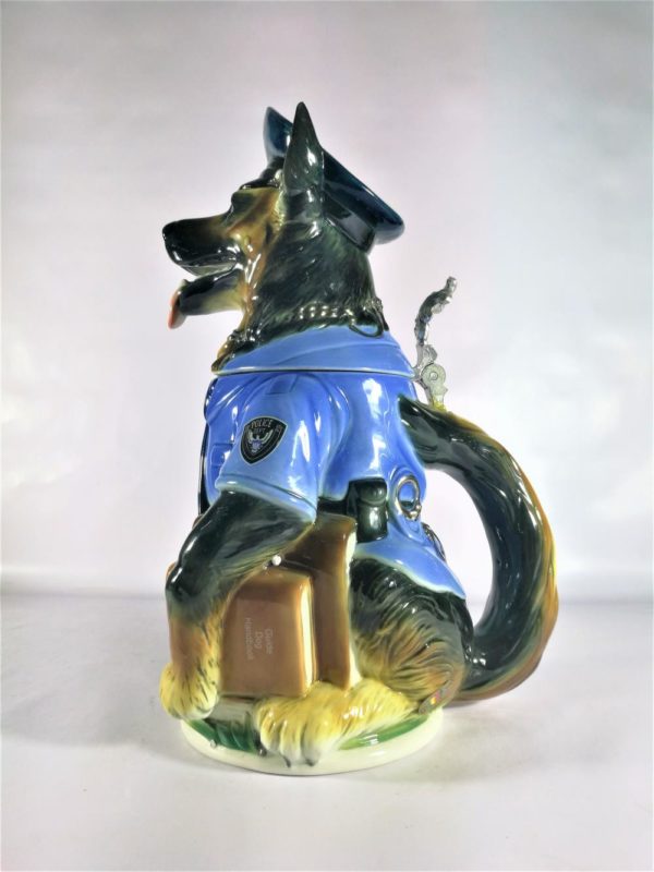 Jarra de cerveza alemana perro policía americano azul